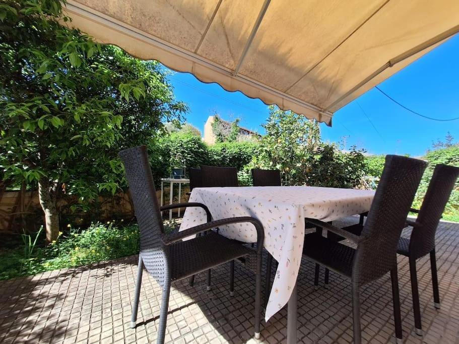 Family House Appartement Corfu  Buitenkant foto